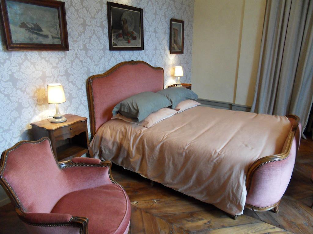 Chateau De Clermont-Saves L'Isle Jourdain Ruang foto