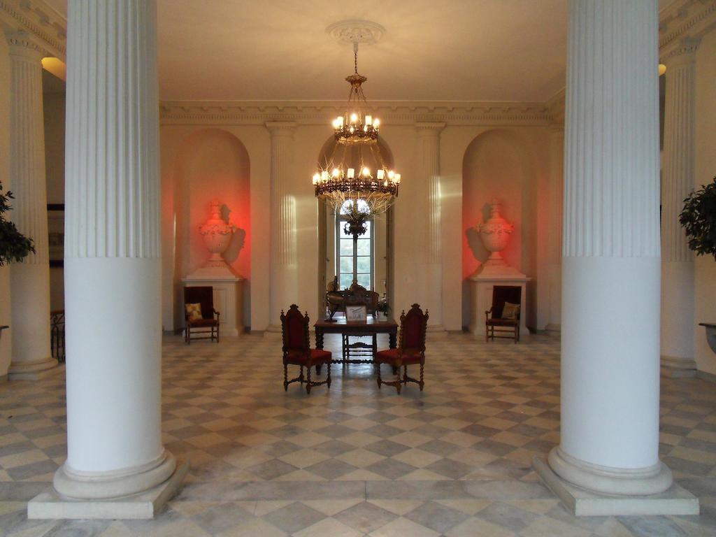 Chateau De Clermont-Saves L'Isle Jourdain Bagian luar foto