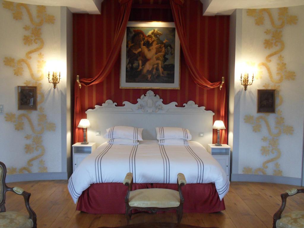 Chateau De Clermont-Saves L'Isle Jourdain Ruang foto