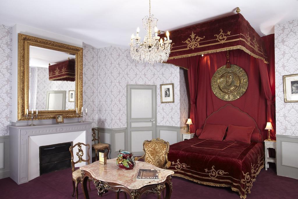 Chateau De Clermont-Saves L'Isle Jourdain Ruang foto
