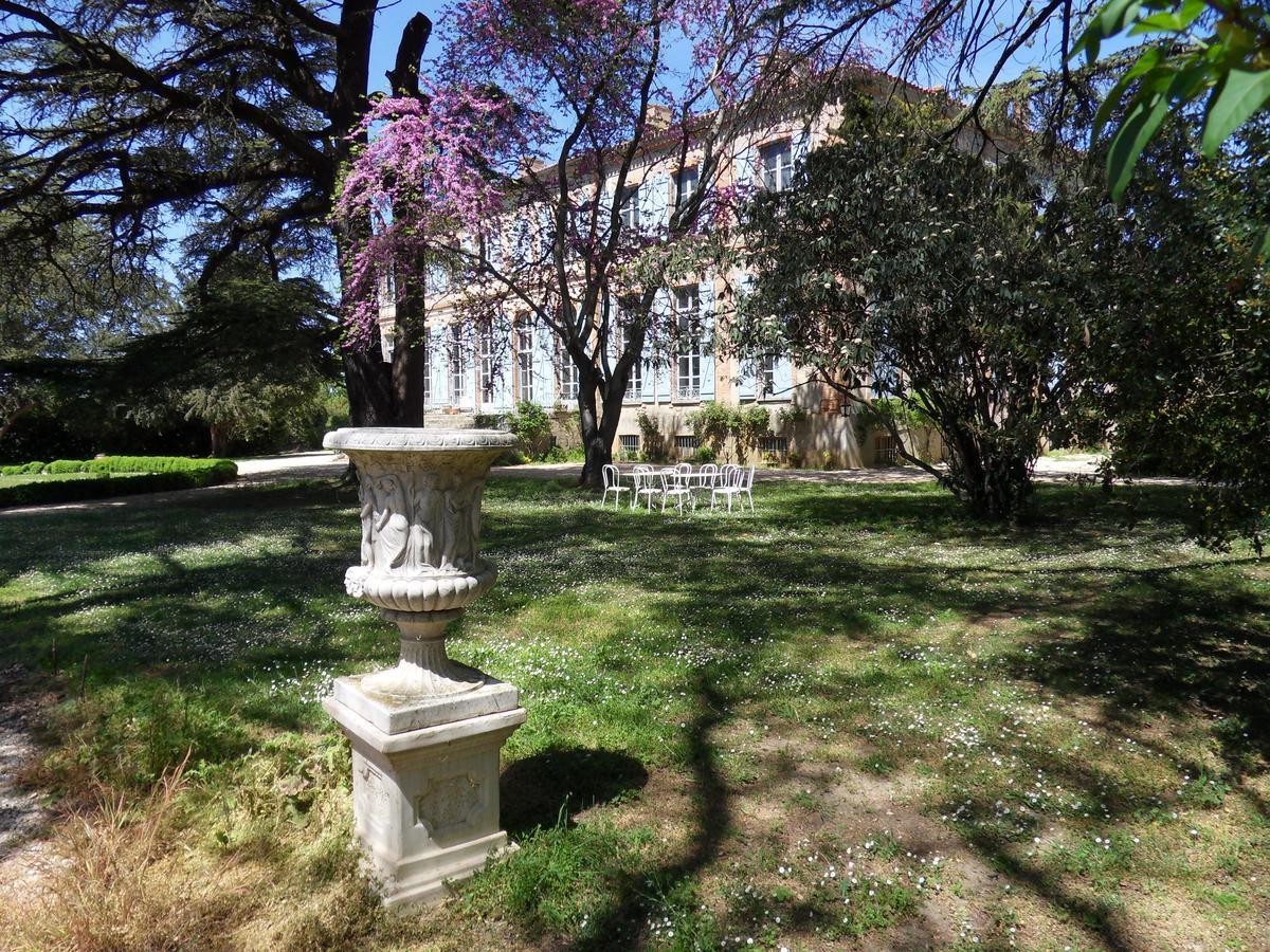 Chateau De Clermont-Saves L'Isle Jourdain Bagian luar foto